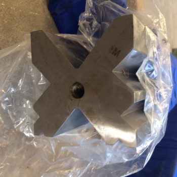 V-BLOCK 110X110X3200MM V-BLOCK 110X110X3200MM