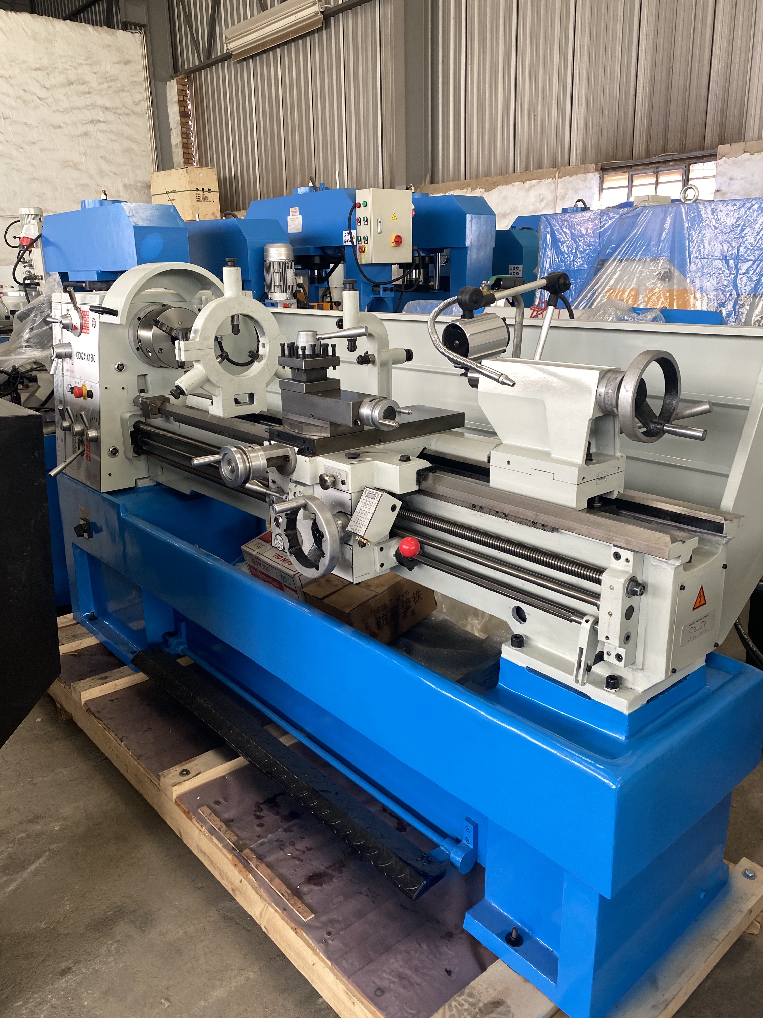 amts centre lathe cd6241x1500 (2)